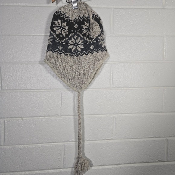 Ecoraggs Jacob Ash Schuessler Winter Hat One Size Fair Isle Tassels Beanie Snow - Picture 3 of 7